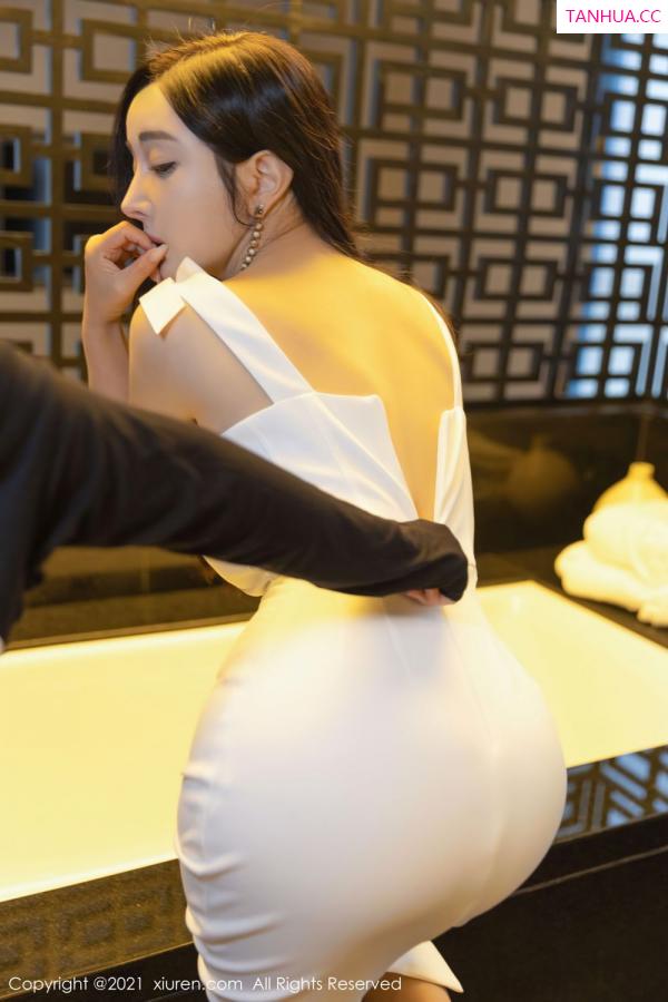 允薾  [XiuRen]高清写真图 2021.11.02 No.4155 允薾第41张图片